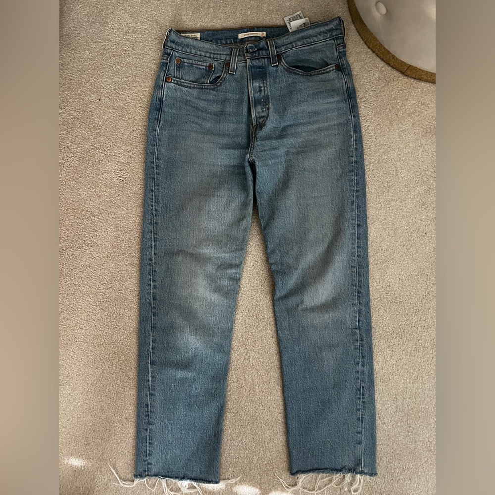 Levi wedgie straight high rise jean 27